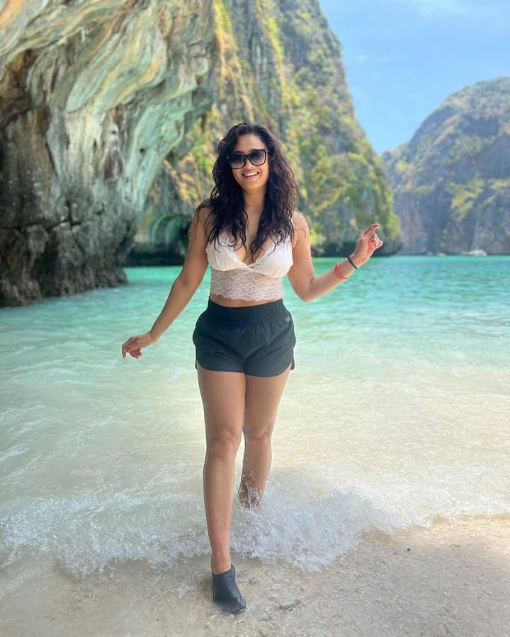 shweta-tiwari-thailand-vacation-photos